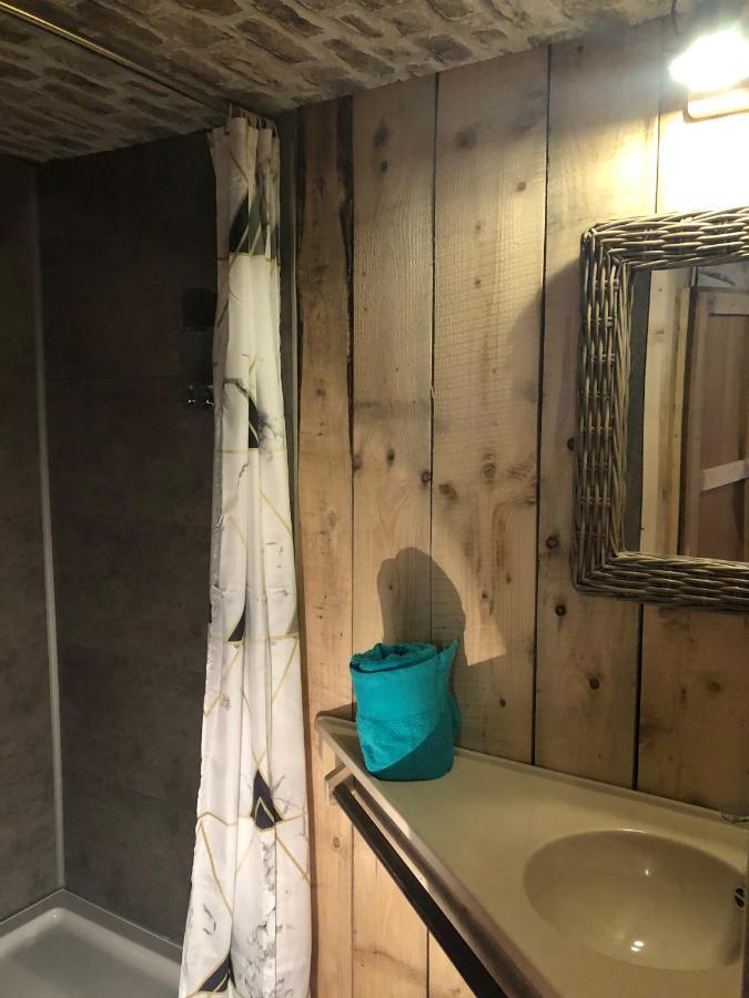 Le Repos Du Nomade B&B 7 Personnes Manhay Exterior foto