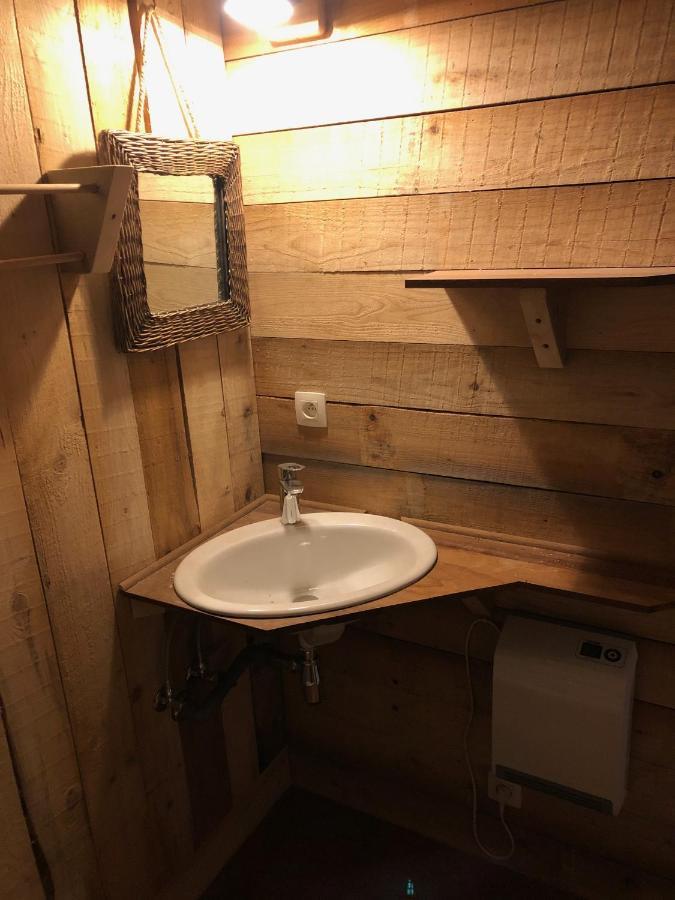 Le Repos Du Nomade B&B 7 Personnes Manhay Exterior foto