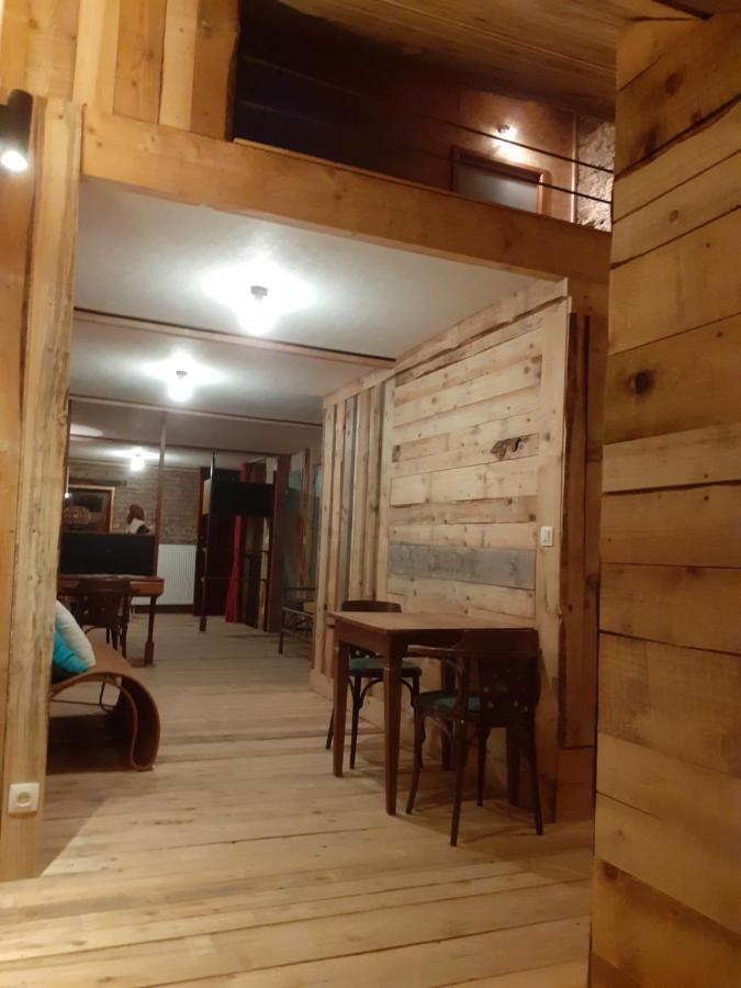 Le Repos Du Nomade B&B 7 Personnes Manhay Exterior foto
